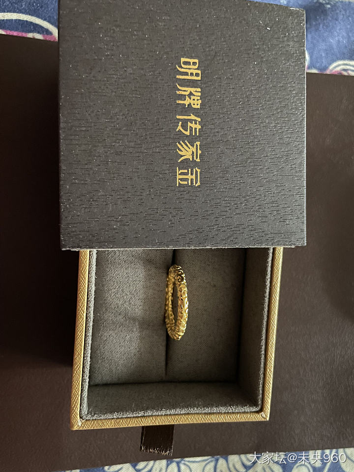 晒戒指_戒指金