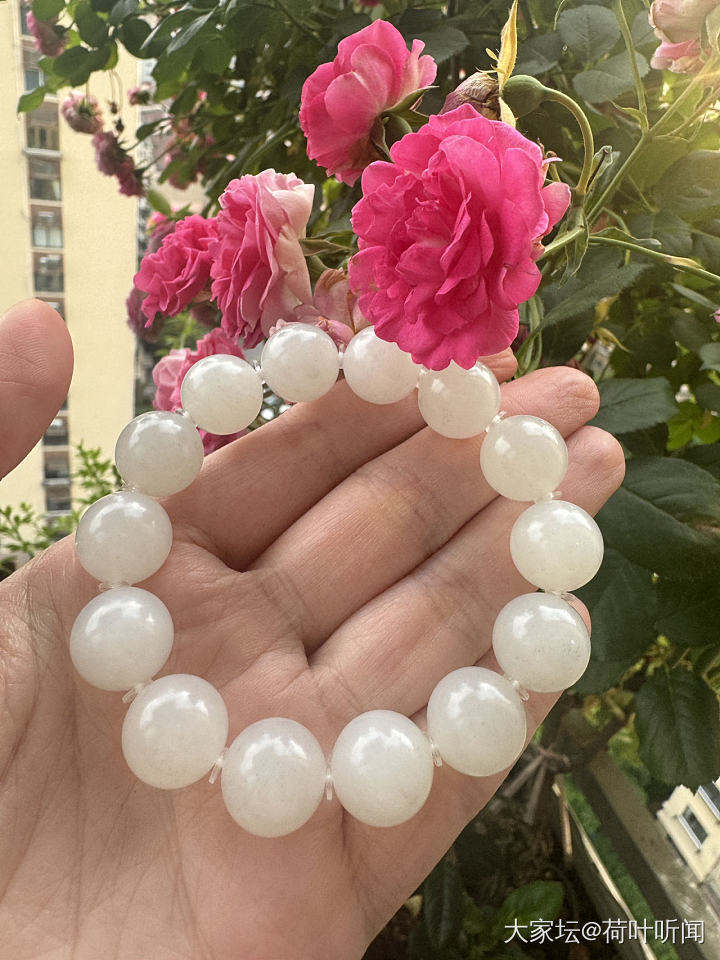 妈妈这一身行头都是我给置办的 哈哈_金翡翠和田玉