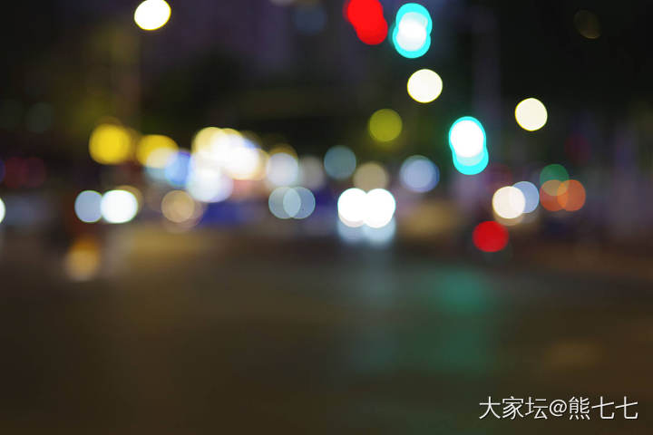 夜晚的街拍_摄影