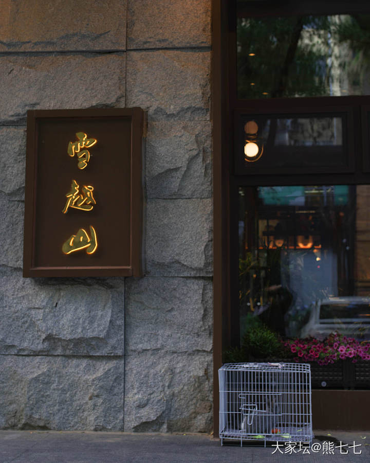 夜晚的街拍_摄影