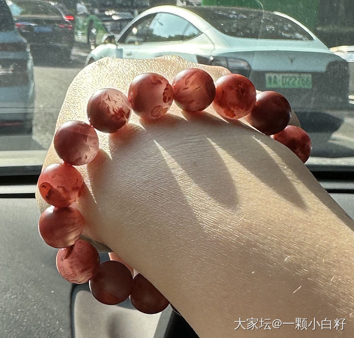 给朋友回赠什么价位的礼物合适呢？_南红