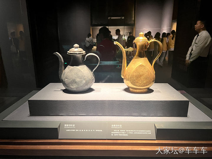 来博物馆看金器_博物馆金