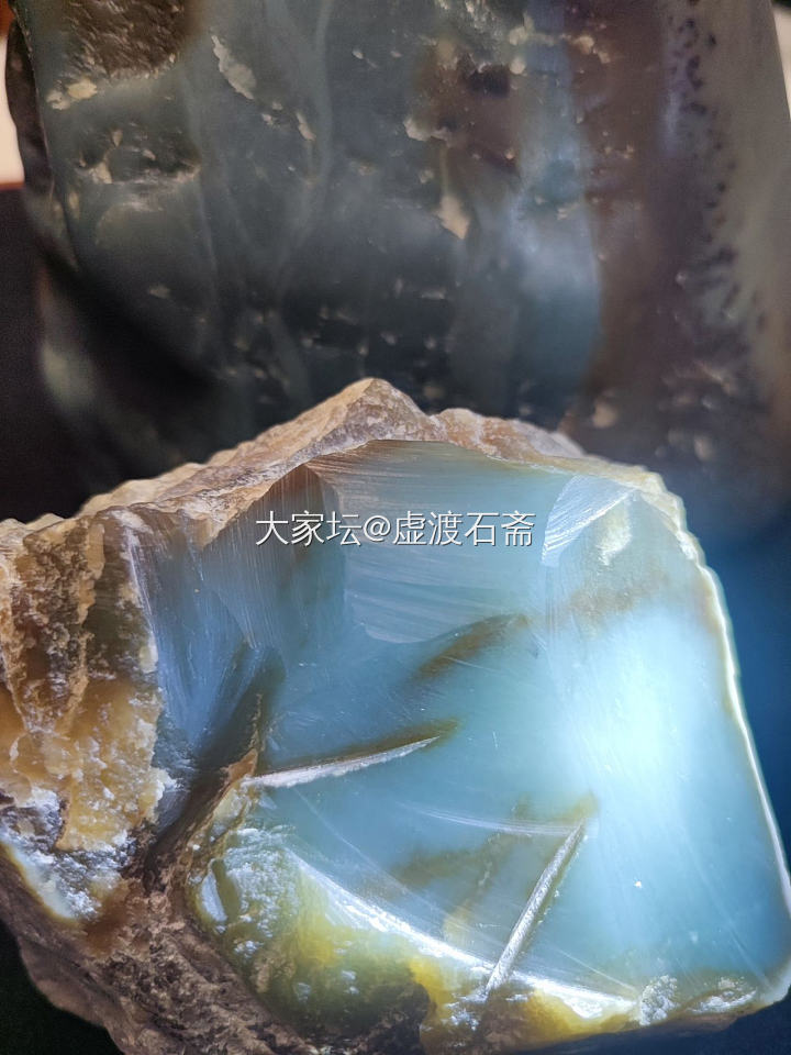 且末蓝_原石