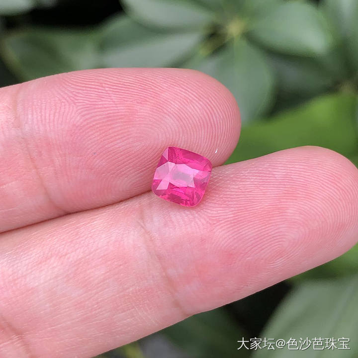 2.08克拉无暗域无烧红宝石_名贵宝石