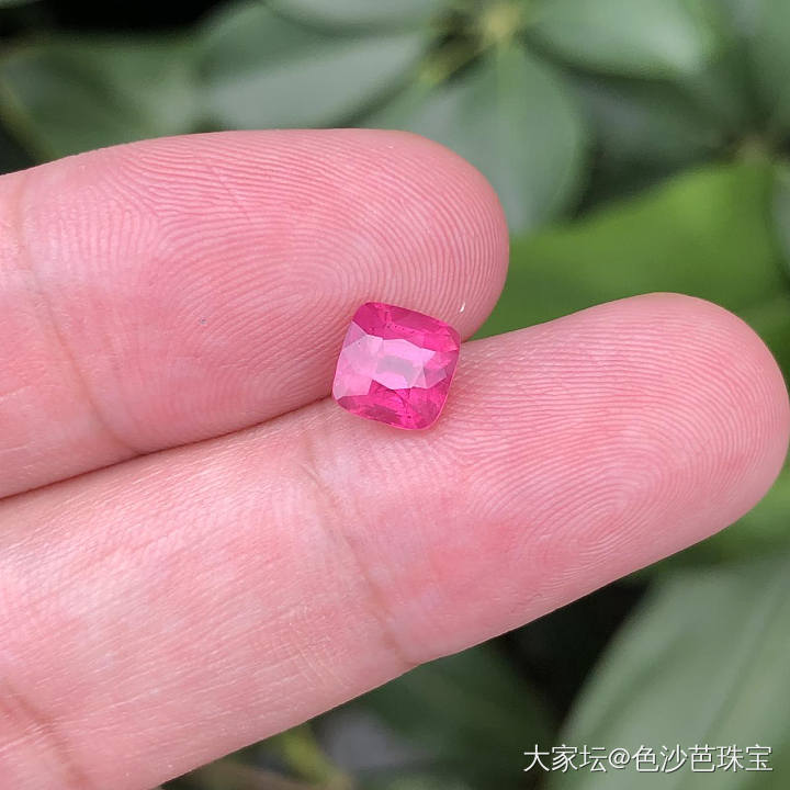 2.08克拉无暗域无烧红宝石_名贵宝石