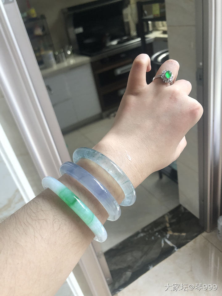 今天又一手戴上，超美的，非常喜欢💕_翡翠
