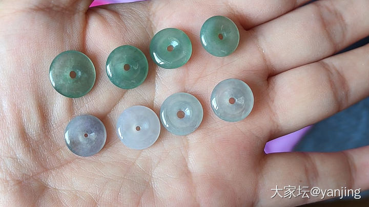 秀秀两手扣子_翡翠