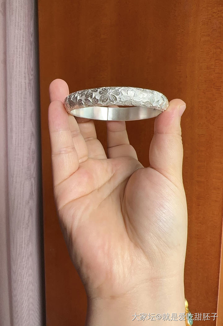 满工深雕樱花镯子_银