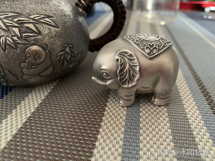 银茶壶和茶宠_银