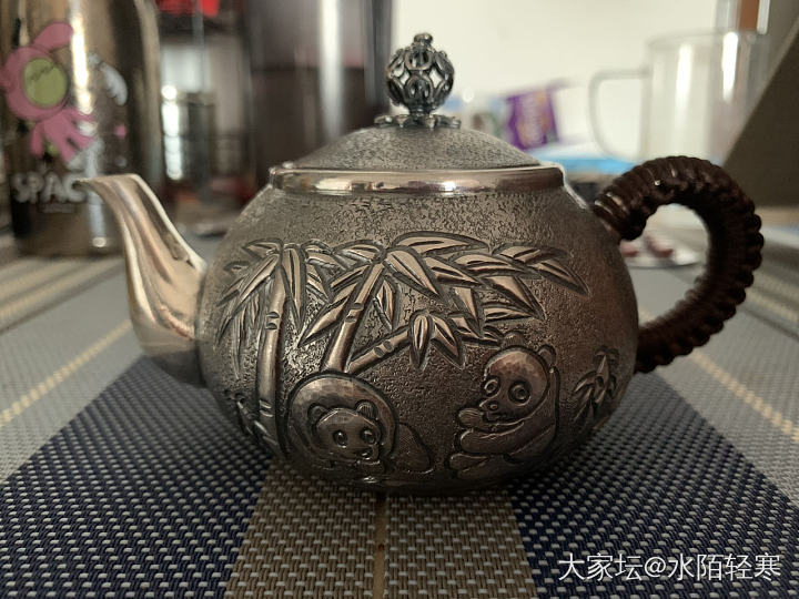 银茶壶和茶宠_银
