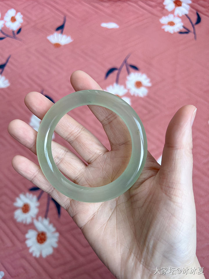 请问这是翡翠吗？_玉石