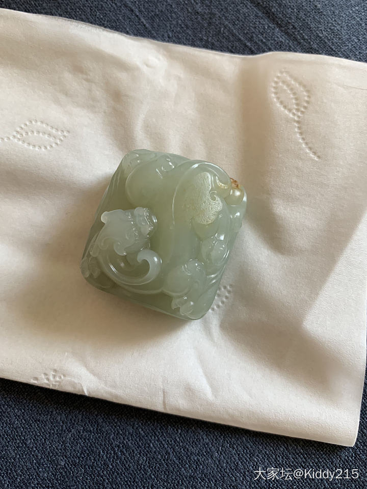 请姐妹们帮忙掌眼，这个青籽印章留吗_把玩件和田玉