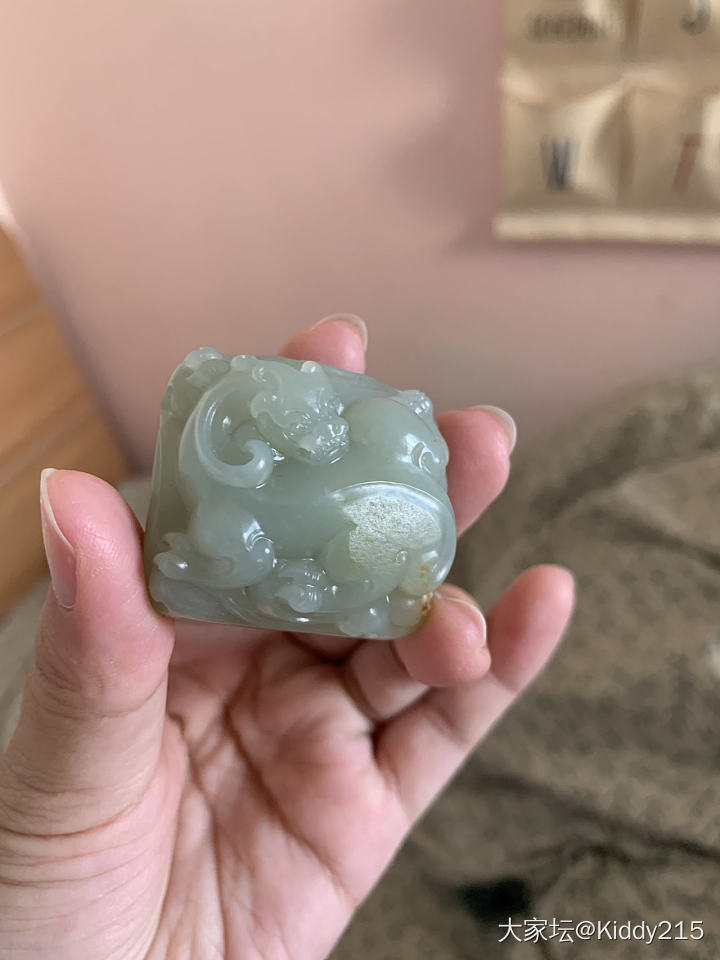 请姐妹们帮忙掌眼，这个青籽印章留吗_把玩件和田玉