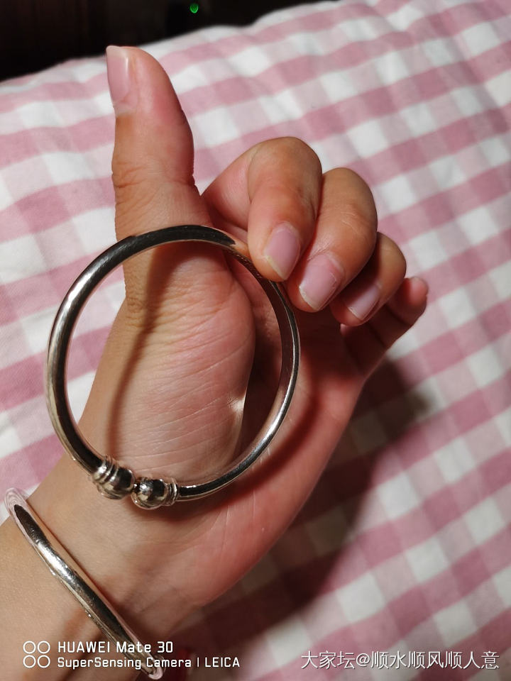 入唐贵妃小克重对镯的人_银