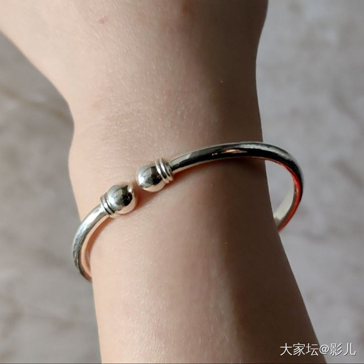 入唐贵妃小克重对镯的人_银