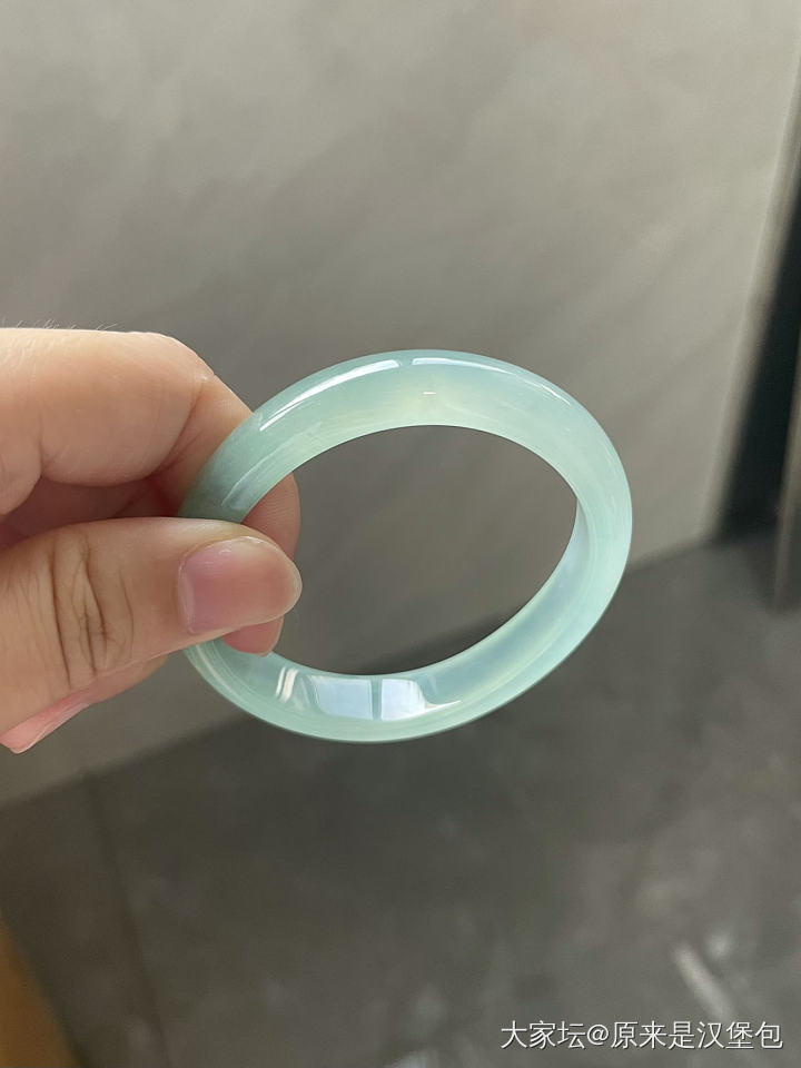 又是一条香香宝贝_手镯翡翠