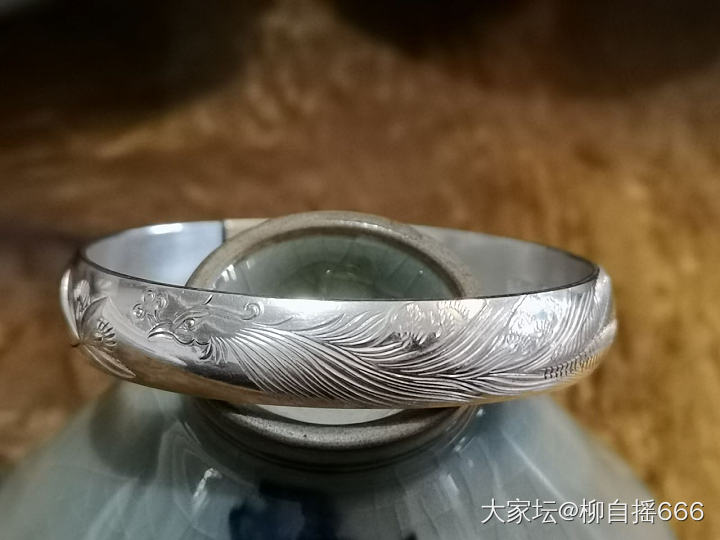 两条斜刻，两种风格。_银