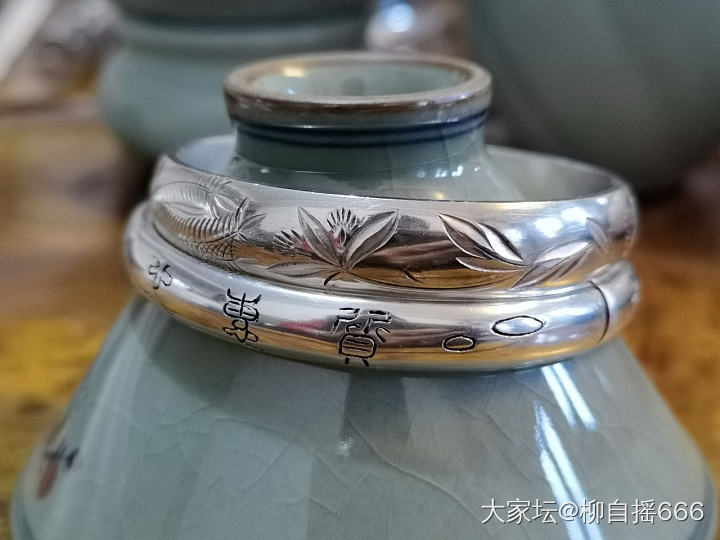 两条斜刻，两种风格。_银