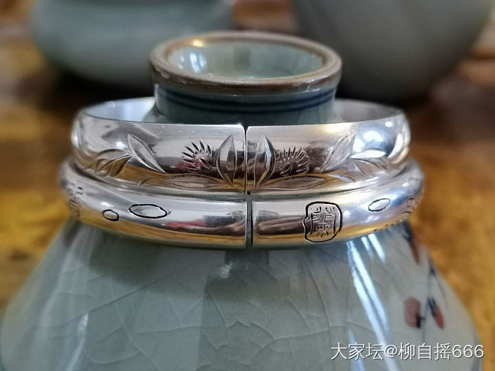 两条斜刻，两种风格。_银