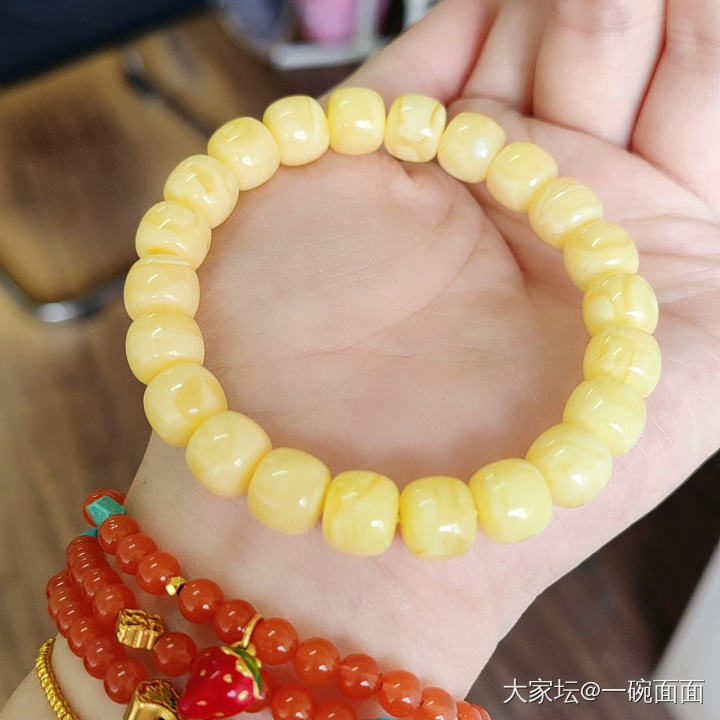 最近的串串_琥珀蜜蜡金