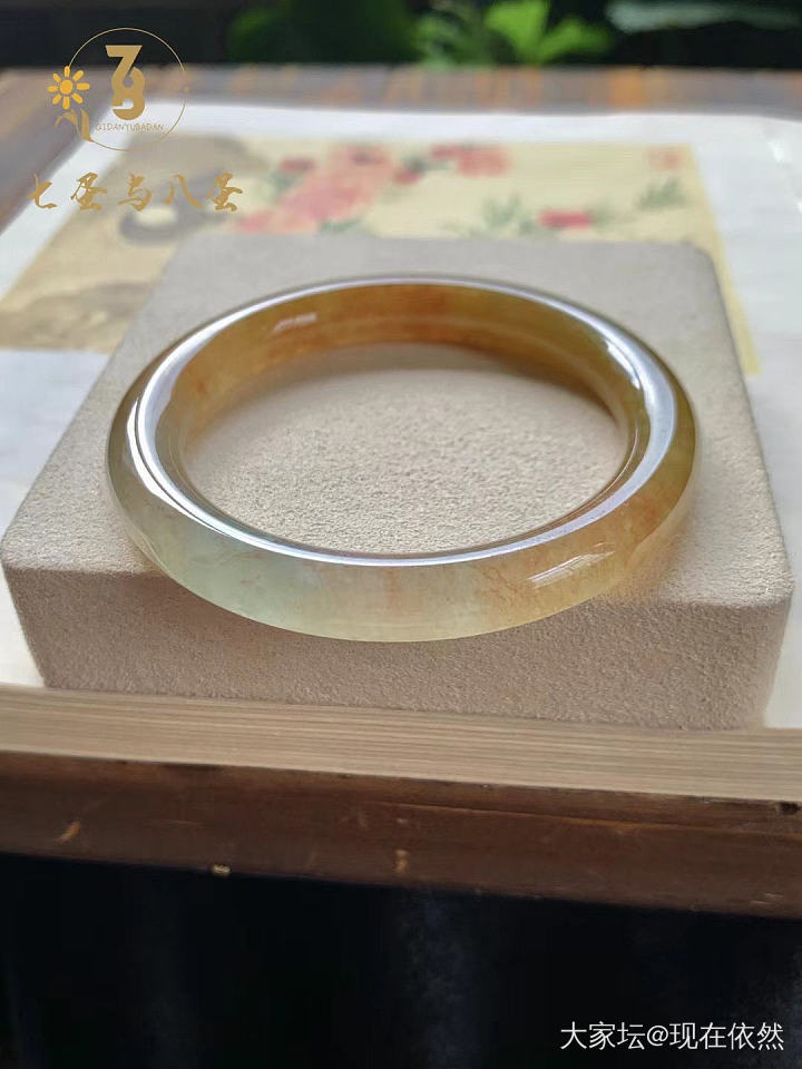 特色翡翠手镯_翡翠