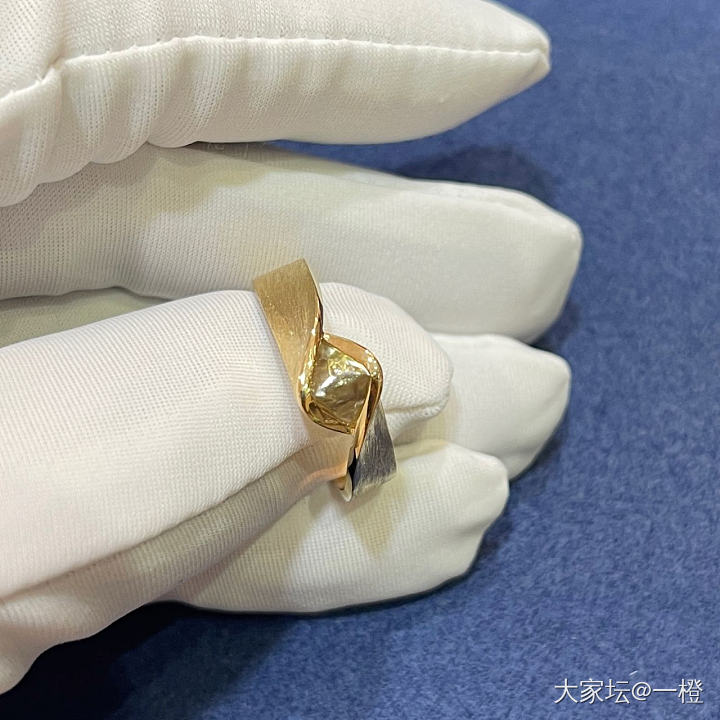 应坛友要求补个帖子～我的婚戒_钻石设计