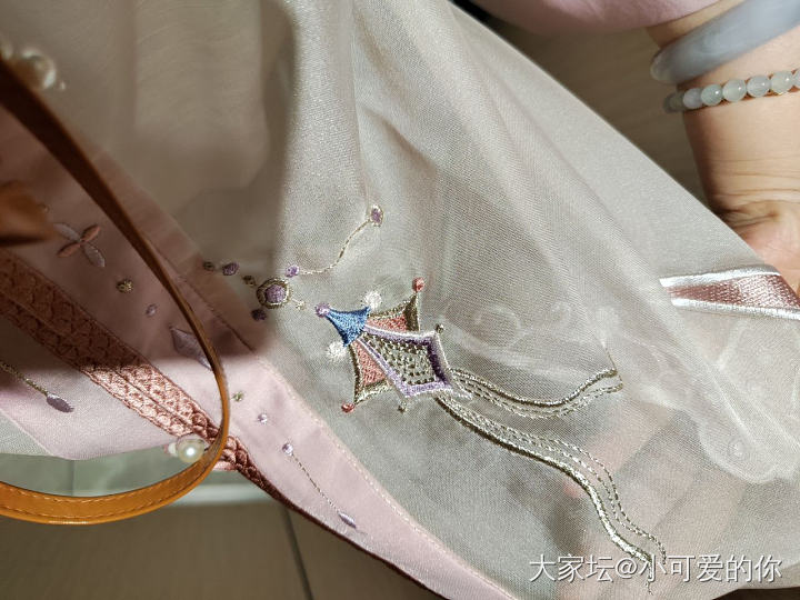 穿着汉服上班打卡一周～_穿搭