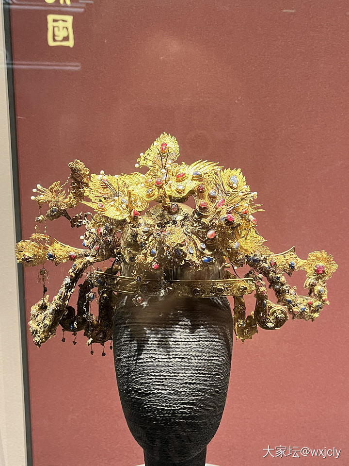 贵州省博物馆里的金饰_金博物馆