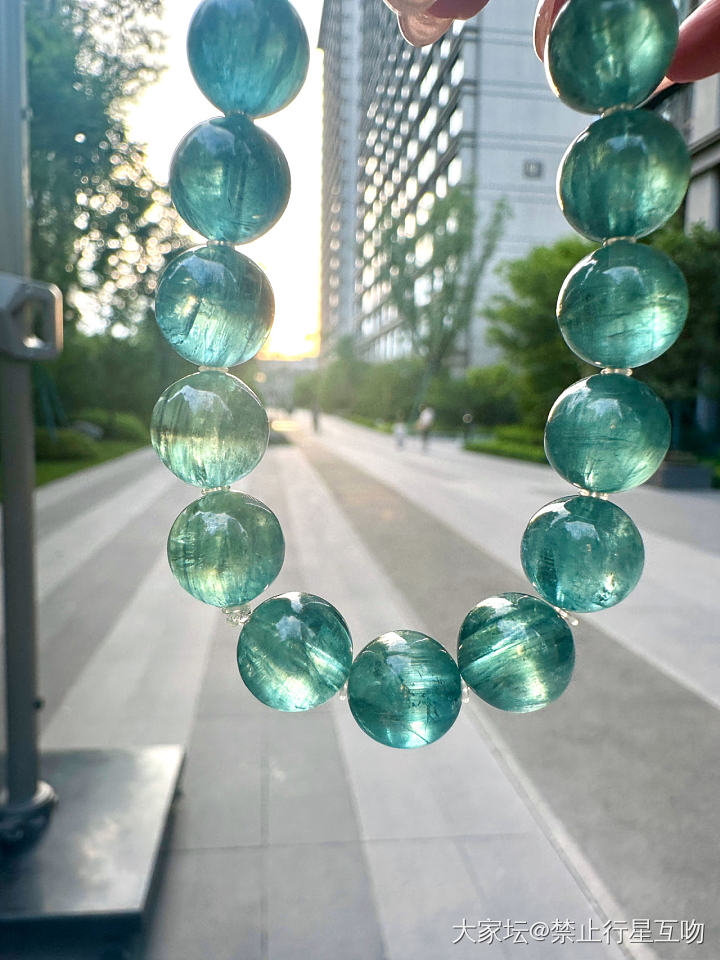 新入坑蓝绿晶，已拔草_珠串水晶