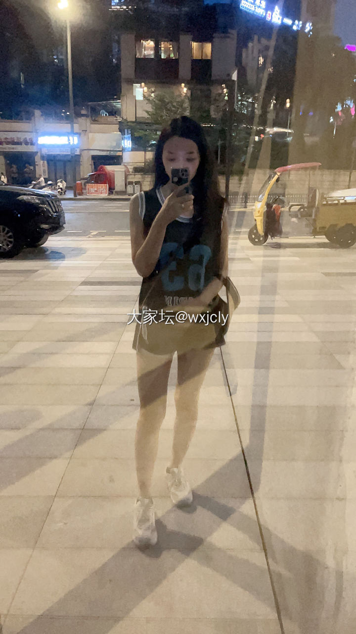 温婉一次，连衣裙确实比较凉快_穿搭