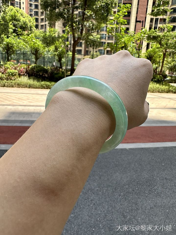 翡翠手镯_翡翠