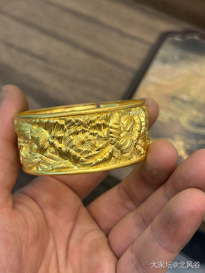 满雕牡丹_金