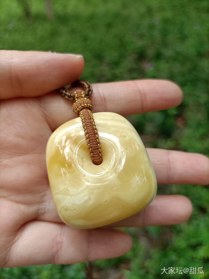 很喜欢的一块蜜蜡藏扣_蜜蜡琥珀蜜蜡