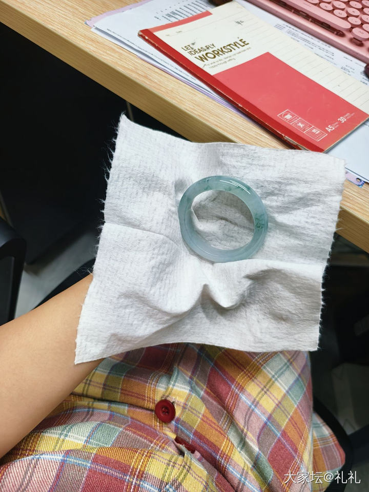 最近翡翠好像便宜了一些，大家有没有发现_翡翠