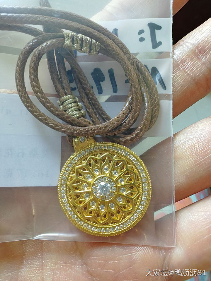姐妹们，突然喜欢上了花窗，买过的推荐一下是买大号还是小号，谢谢_金