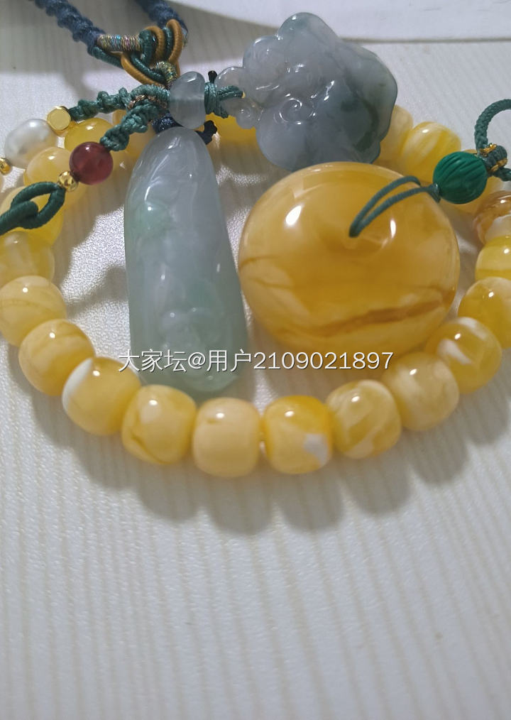 蜜蜡手串和平安扣_翡翠琥珀蜜蜡