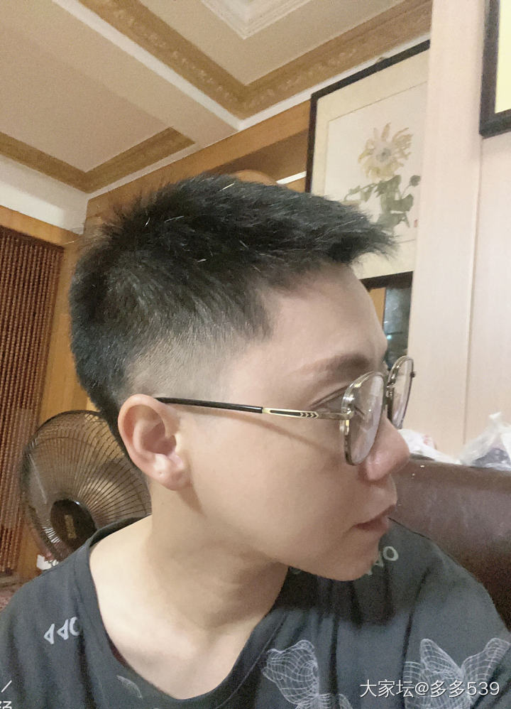 头发剪了，旗袍和裙子穿不了了，戒指也换一枚戴_戒指金