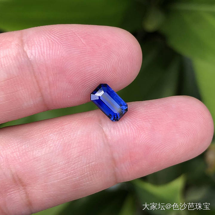 2.18克拉老烧皇家蓝蓝宝石_名贵宝石