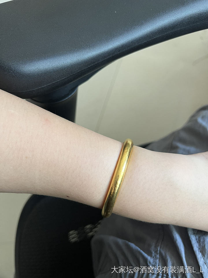 试试马蹄镯_手镯金