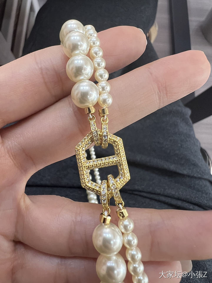 今天做了款双层的锁骨链，感觉跟这个高跟鞋👠耳钉蛮搭的🤣_首饰