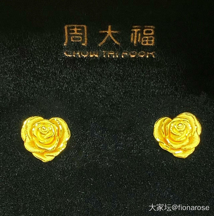 被小红书种草转战耳钉_耳钉金