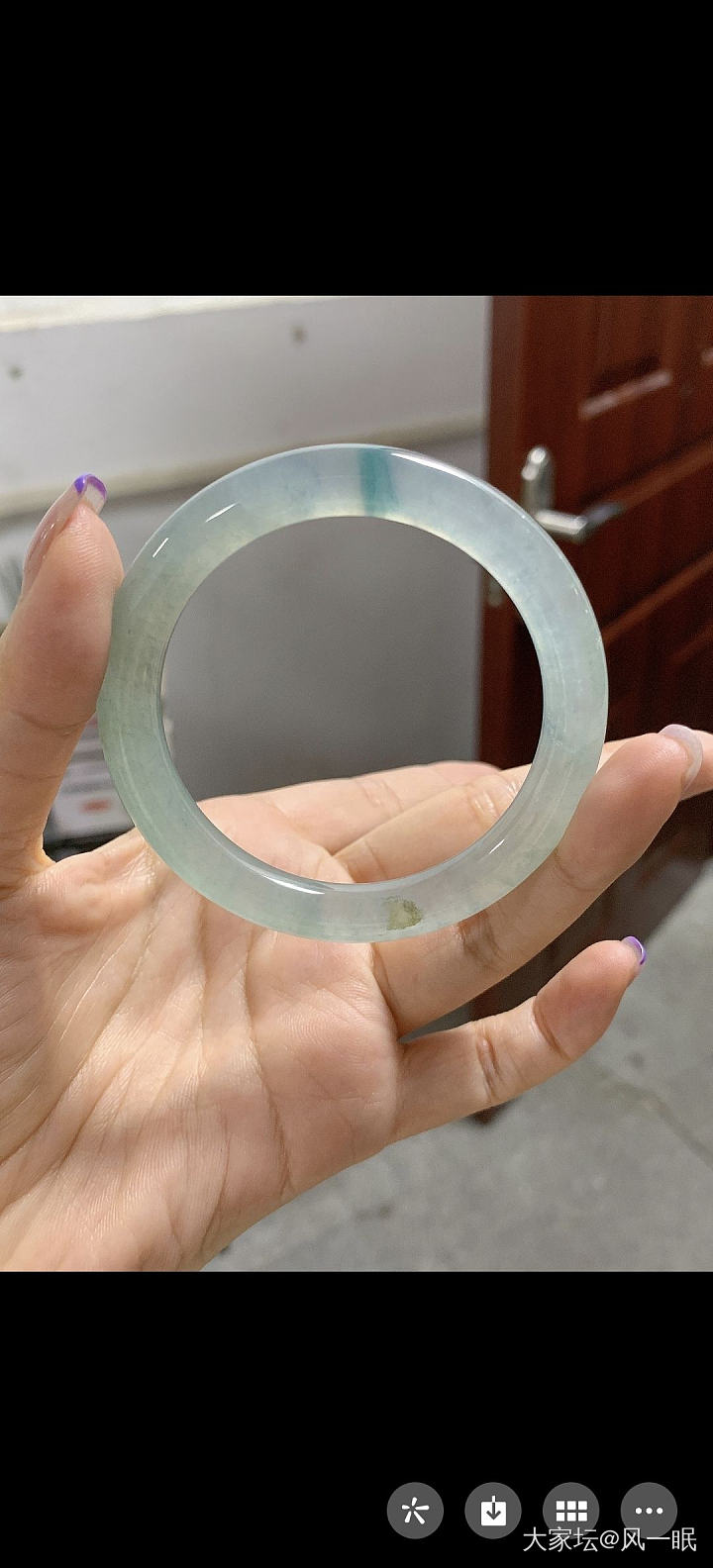 据说这还是磨砂状态，半成品_翡翠
