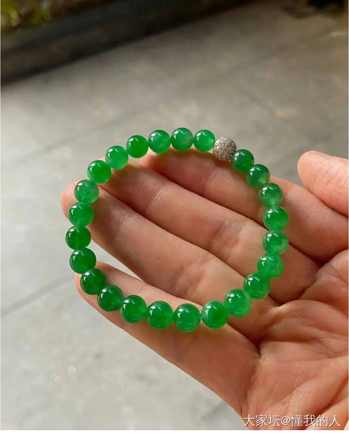 翡翠绿串，到底哪个才是真实价格_翡翠