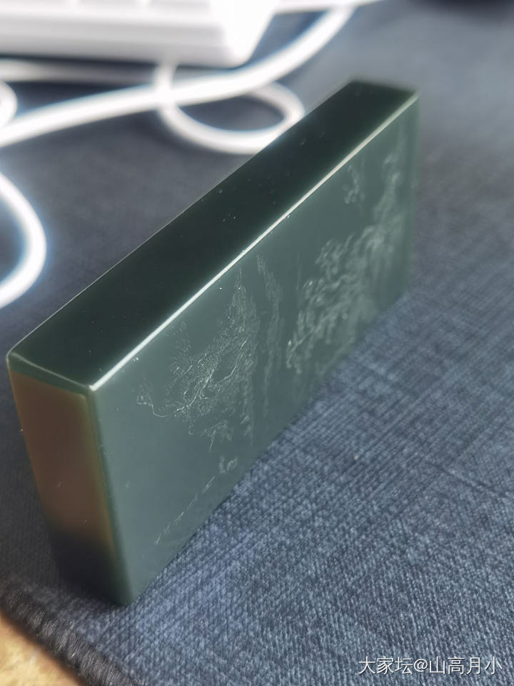 玄青之美_和田玉