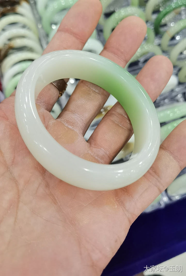 居然涨成这样子_首饰玉石和田玉