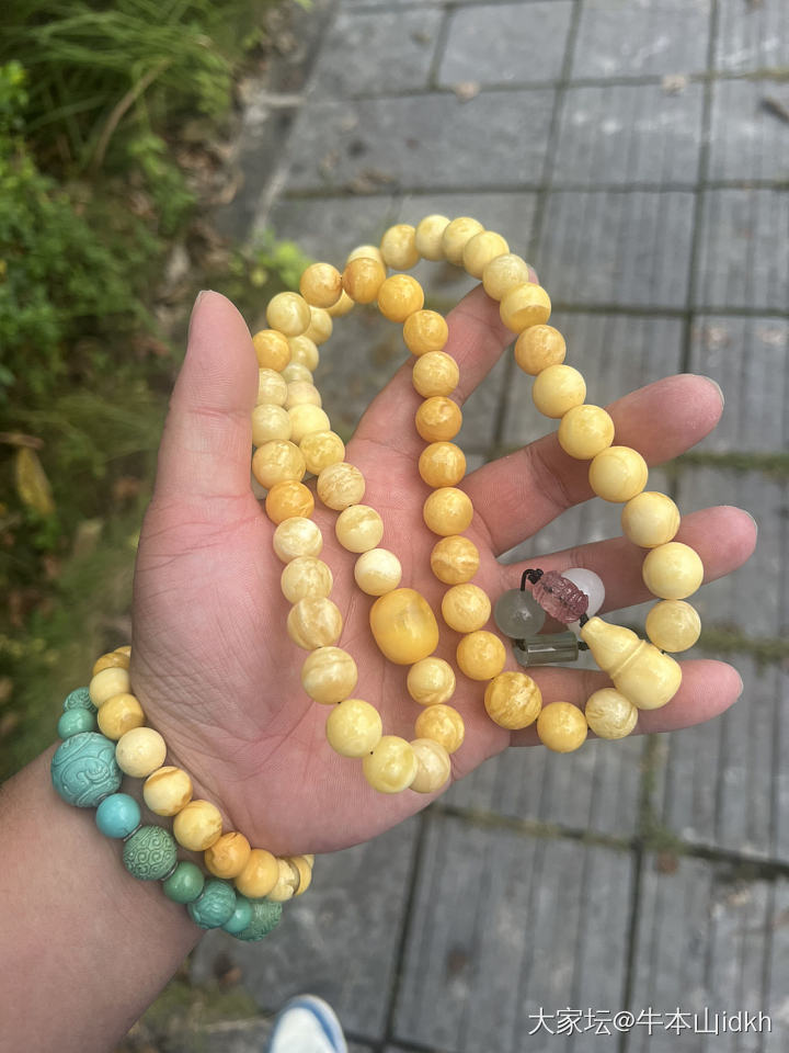 听劝的我做了一串手持。_琥珀蜜蜡