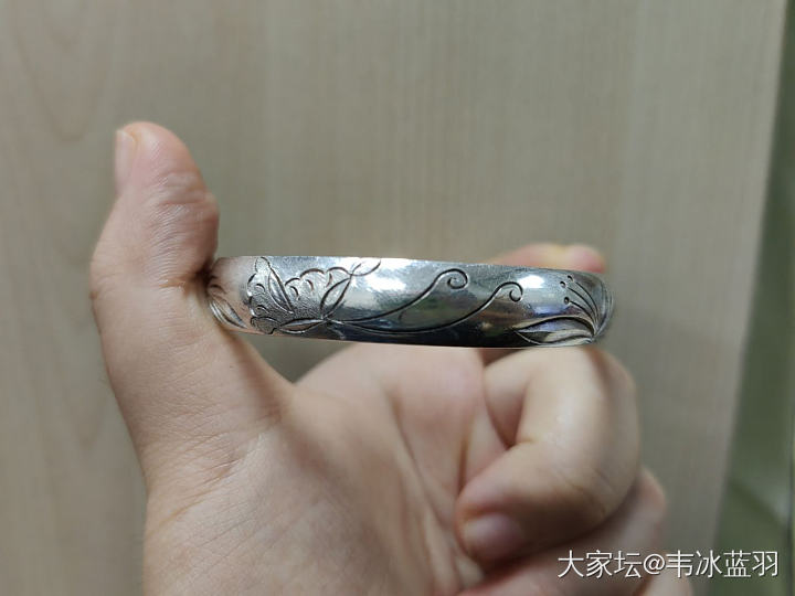 办公室的玩具 们_手饰崖柏琥珀蜜蜡银