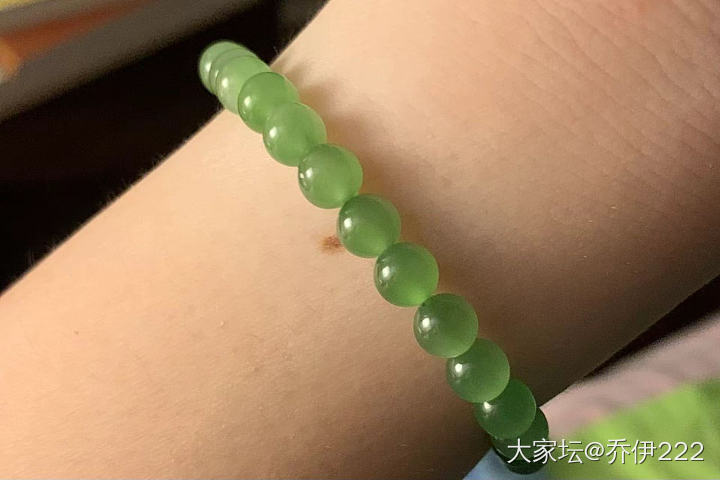 最近和苹果绿杠上了_和田玉