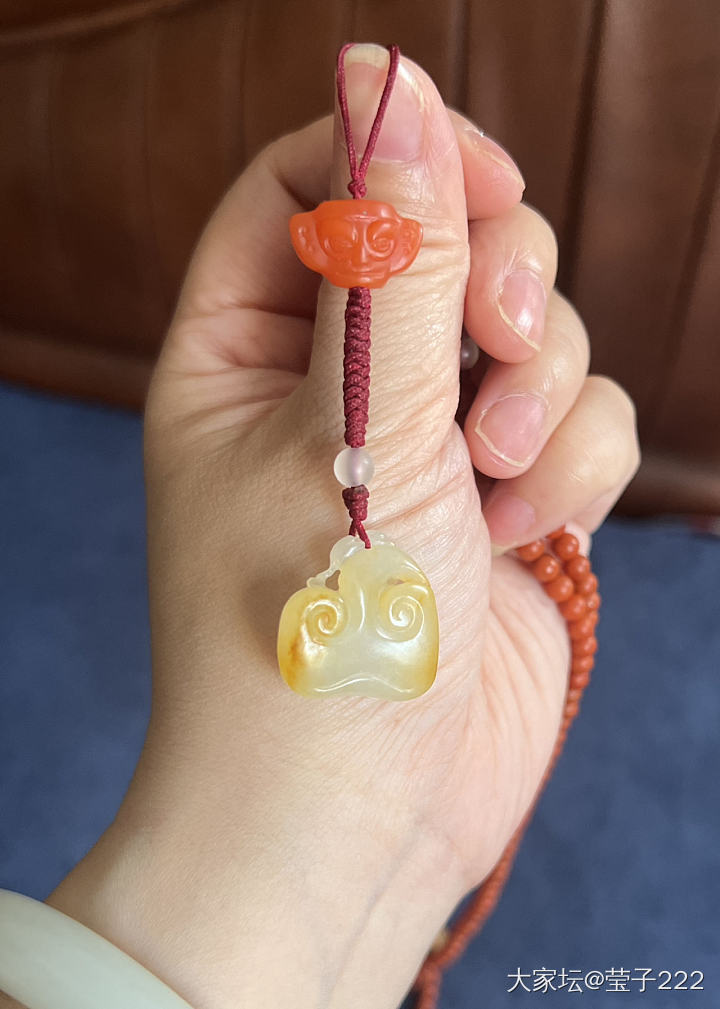 你能看见如意上趴了一只小猴子吗？_和田玉