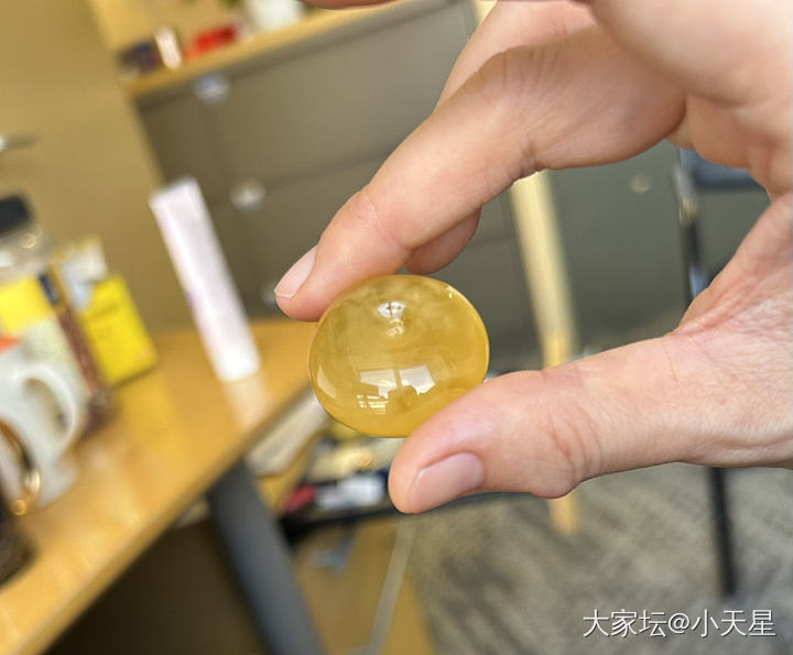 蜜蜡为何会返花？_琥珀蜜蜡